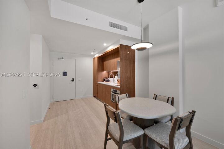 Property Photo: 1611 SW 2nd Ave 414 FL 33129