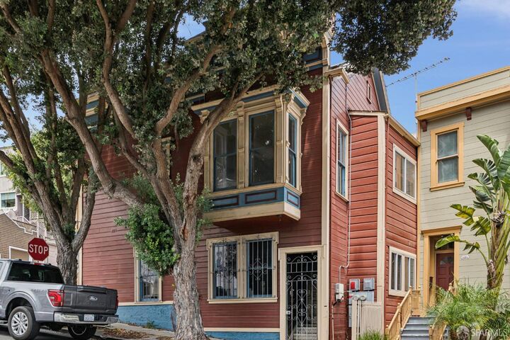 Property Photo:  19 Danvers Street  CA 94114 
