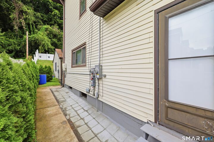 Property Photo: 2038 Stanley Street CT 06053