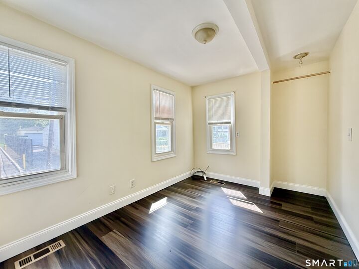 Property Photo: