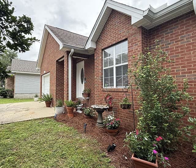 Property Photo: 4421 Siesta Court FL 32309