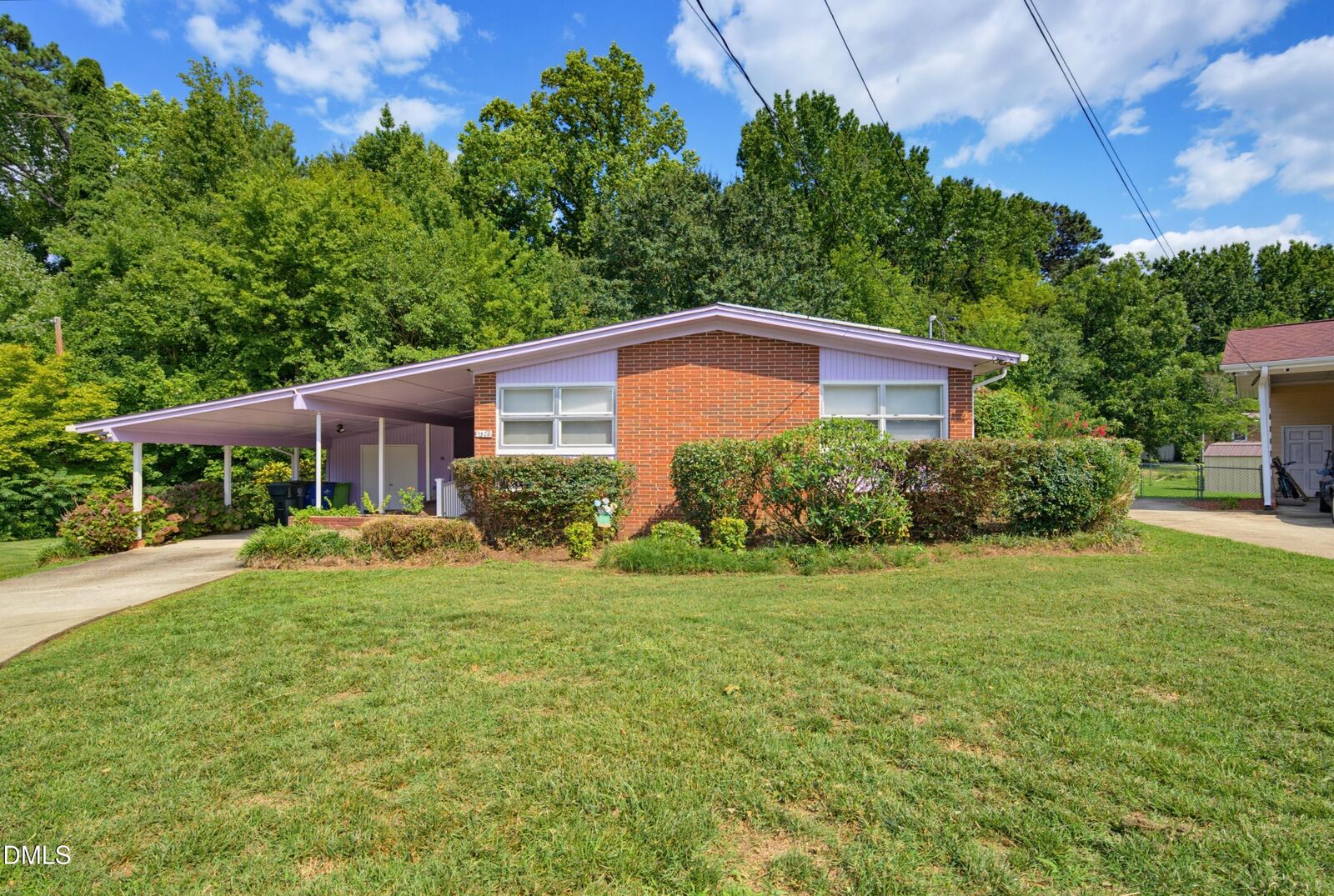 Property Photo: 1508 Tierney Circle NC 27610