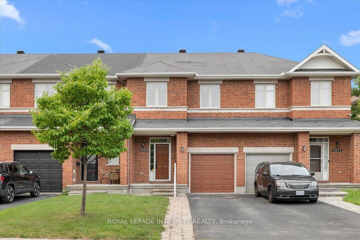 1433 Comfrey Crescent — photo 1