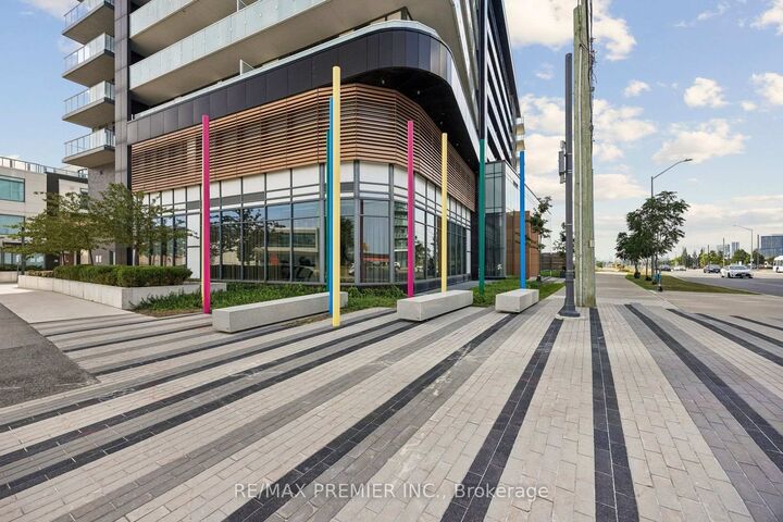Property Photo:  7895 Jane Street 1717  ON L4K 2M7 