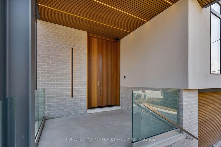Property Photo:  21 Farrell Avenue  ON M2R 1C7 
