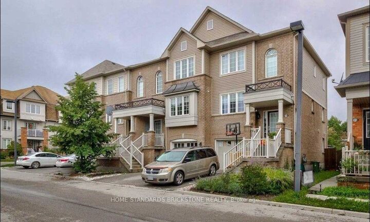 Property Photo: 7 Sirente Drive 25 ON L9A 0B4