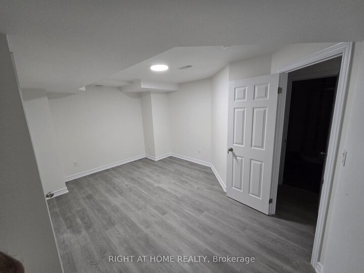 Property Photo: 5323 Tenth Line W Line Lower ON L5M 0B7