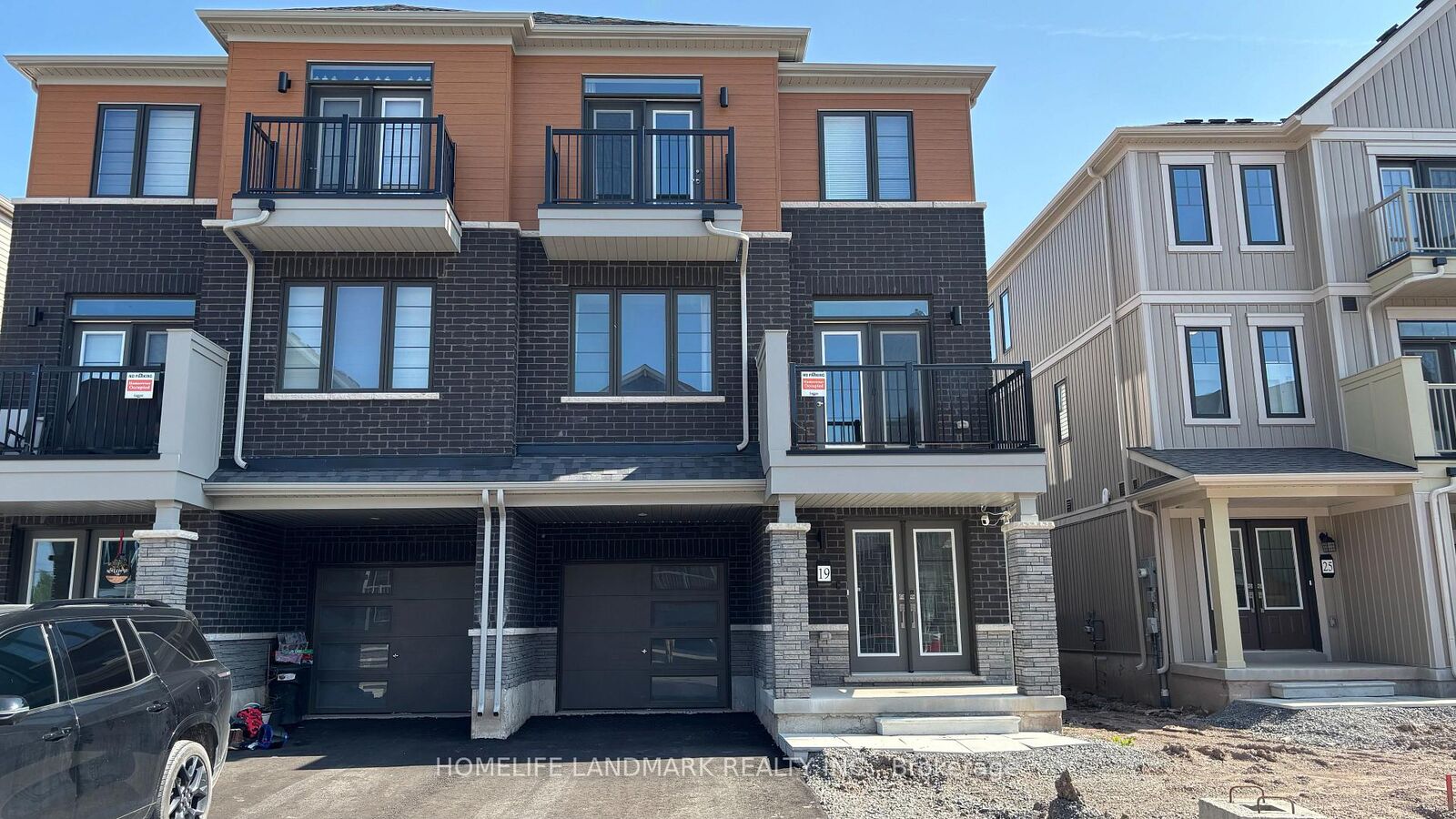 Property Photo: 19 Pogie Drive ON L3B 0P2