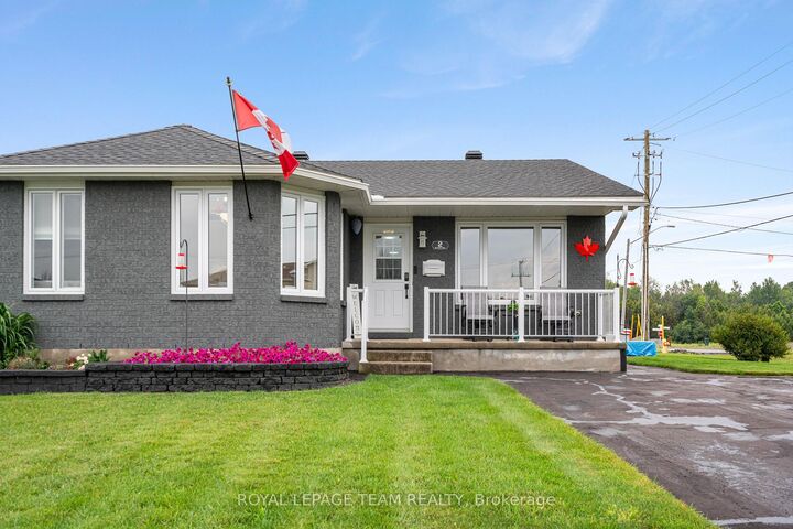 Property Photo:  2 Billings Avenue W  ON K0E 1K0 