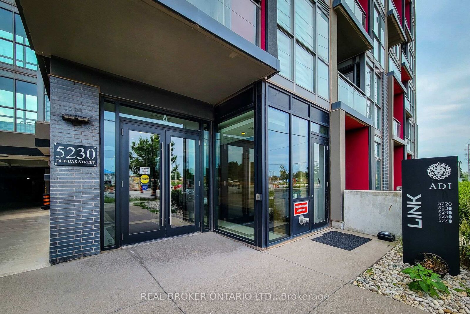 Property Photo:  5230 Dundas Street A307  ON L7L 0J5 