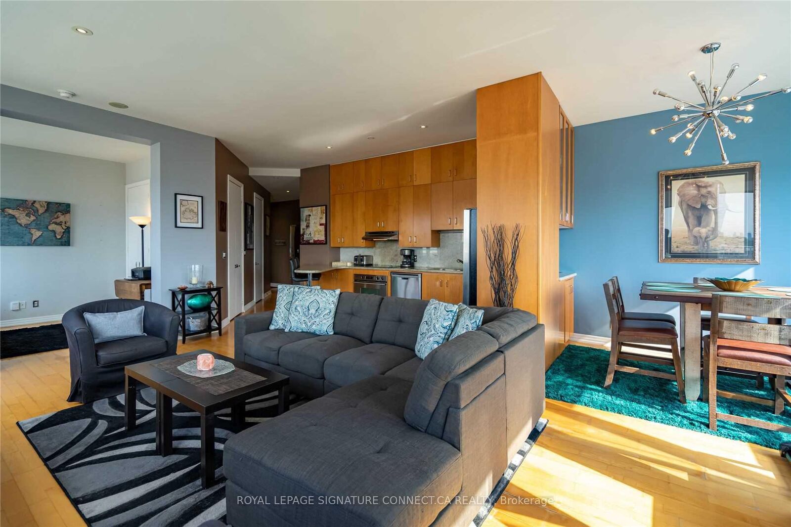 Property Photo:  797 Don Mills Road 605  ON M3C 1V1 