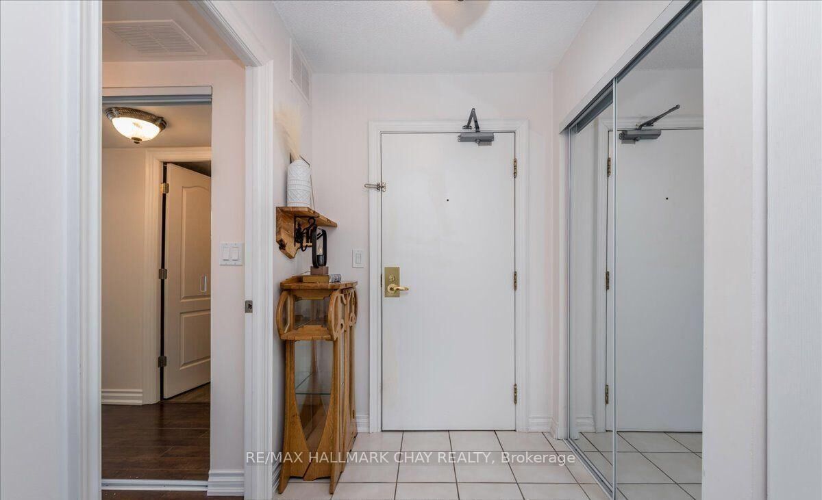 Property Photo:  140 Dunlop Street E 1202  ON L4M 6H9 