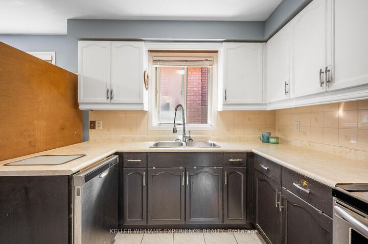 Property Photo: 321 Park Street ON L3V 7R6
