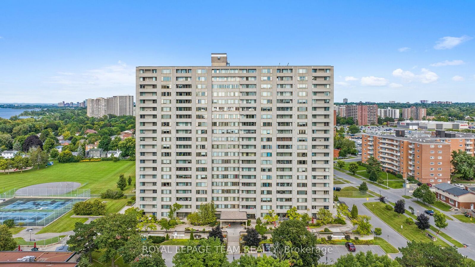 Property Photo:  2625 Regina Street 1010  ON K2B 5W8 