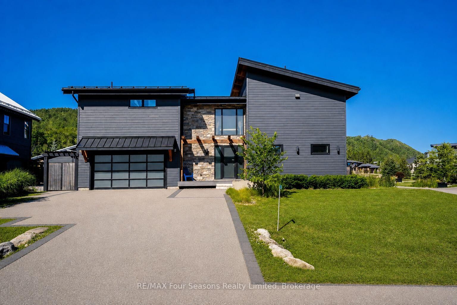 Property Photo: 116 Arnot Crescent ON L9Y 0Z8