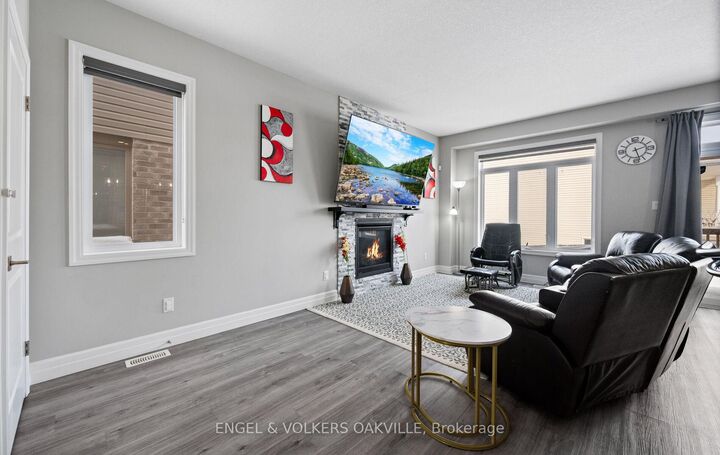 Property Photo:  1023 Devonshire Avenue 29  ON N4S 5S1 