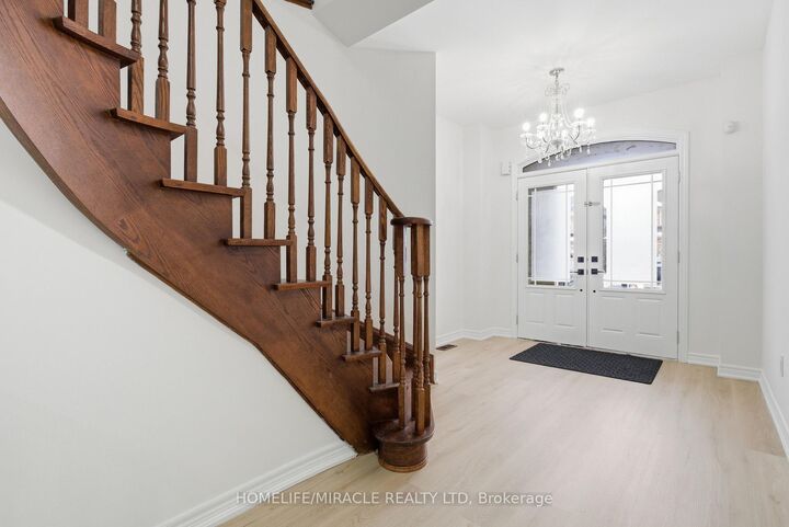 Property Photo: 71 Skyvalley Drive ON L6P 3B7