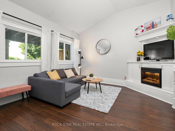 Property Photo:  47 Burlington Street W  ON L8L 1G6 