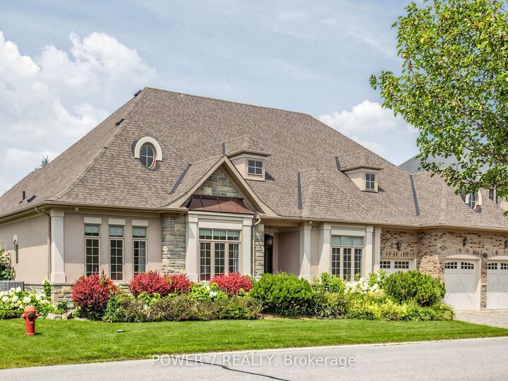 Property Photo: 9 Emerald Heights Drive ON L4A 0C8