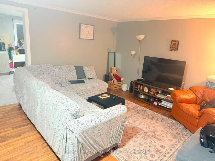 Property Photo: 152 Woodside Avenue Main ON N1S 3Y1