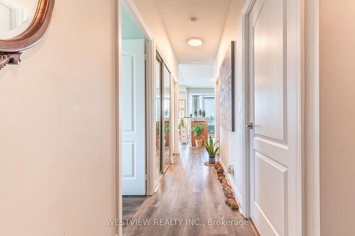 Property Photo:  2119 Lake Shore Boulevard W 1004  ON M8V 4E8 