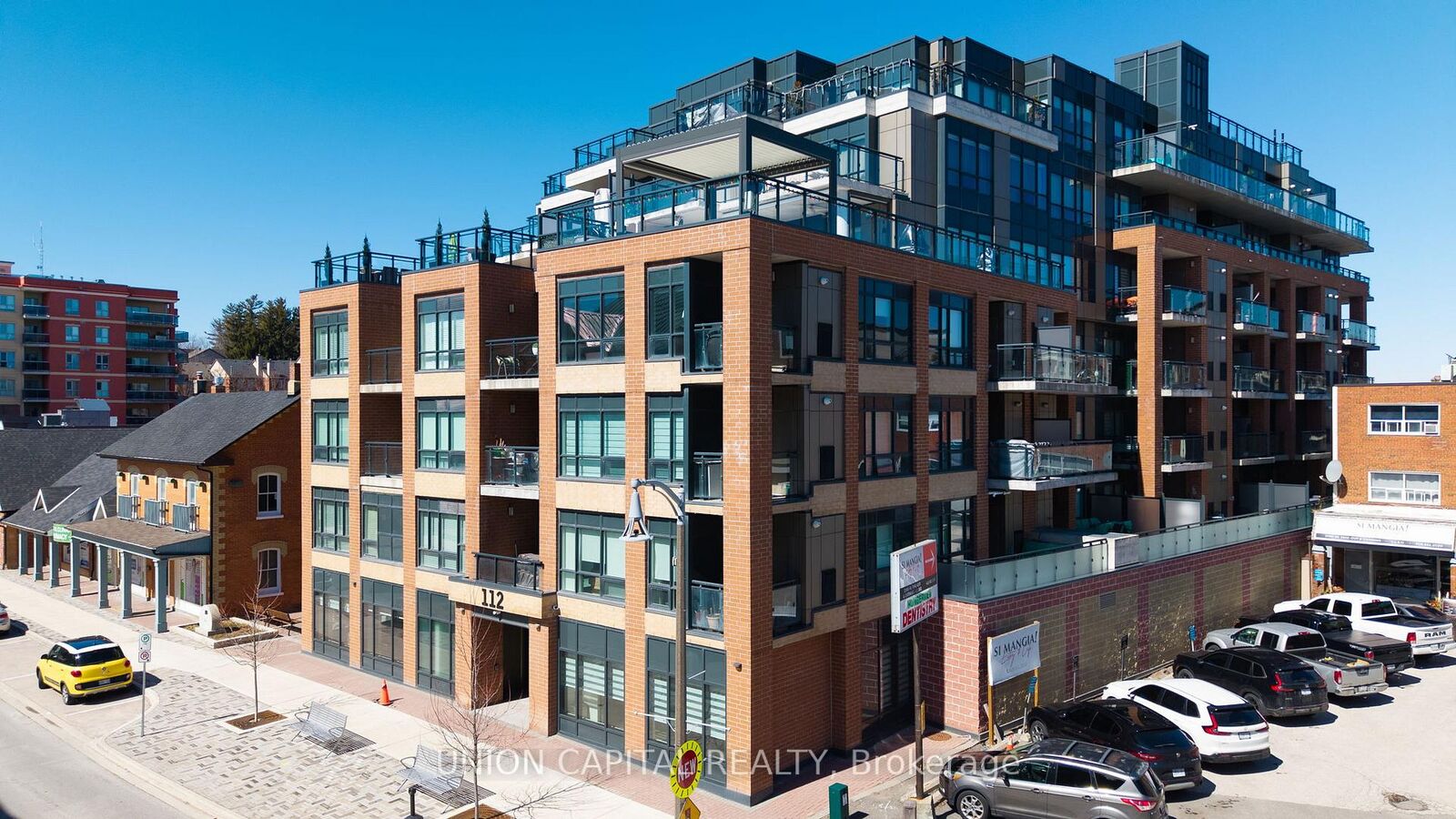 Property Photo: 112 Woodbridge Avenue 412 ON L4L 2S7