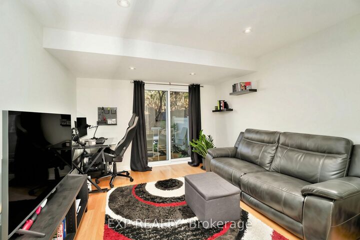 Property Photo: 6667 Bilberry Drive ON K1C 4N5