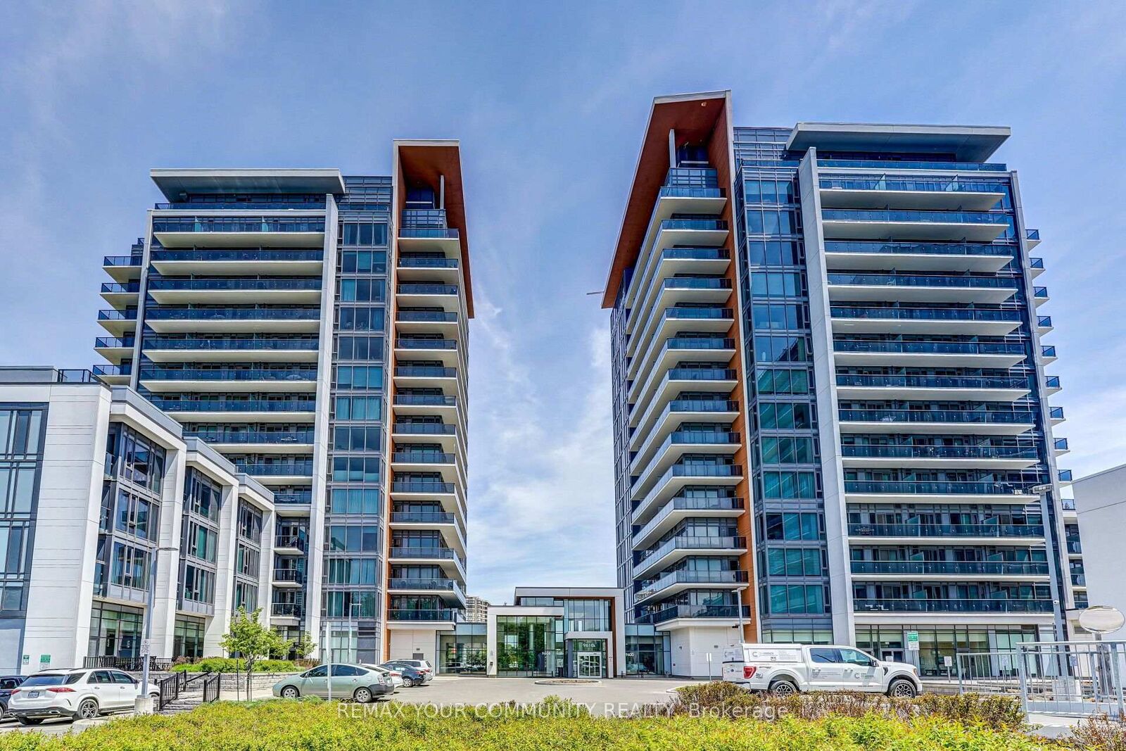 Property Photo:  9608 Yonge Street 705A  ON L4C 0X4 