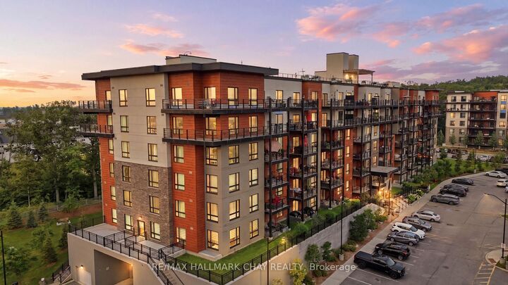 302 Essa Road 409 — photo 1