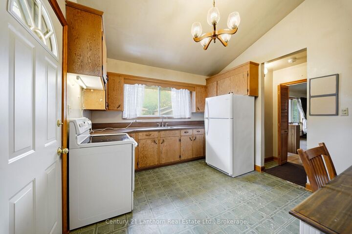 Photo de la propriété: 39 Linton Park Road ON K8N 4K7
