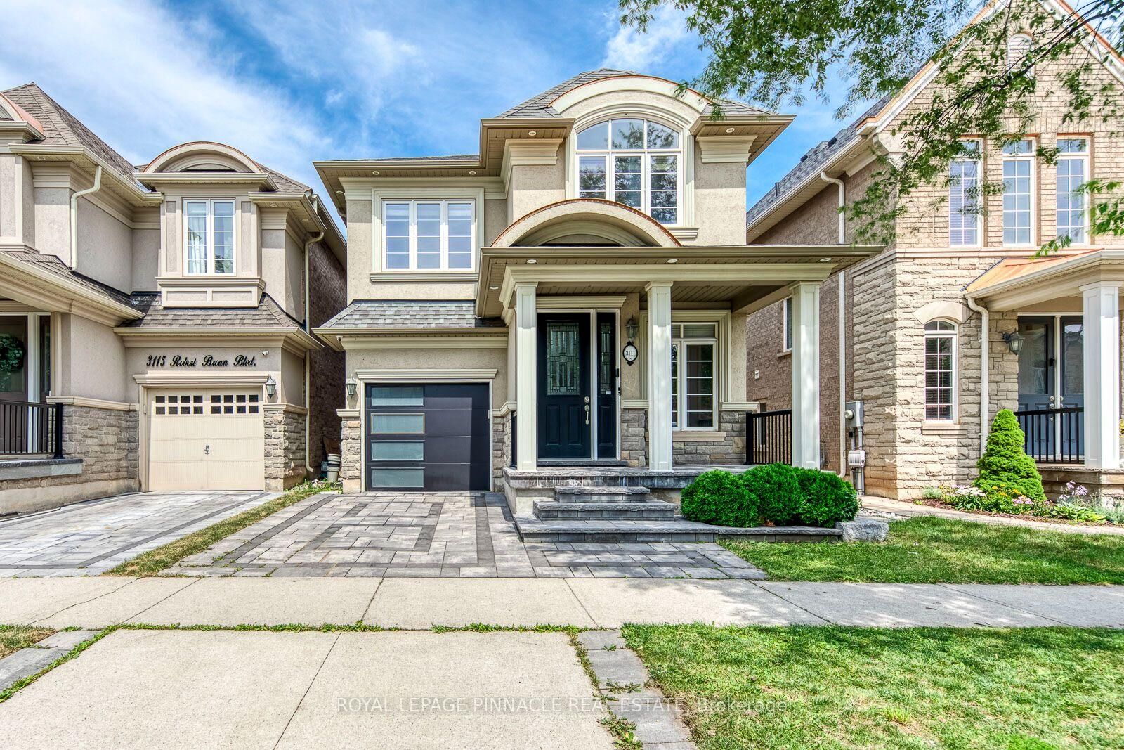Property Photo:  3111 Robert Brown Boulevard  ON L6M 0P9 