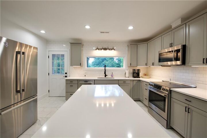 Property Photo: 205 Wyatt Avenue SC 29631