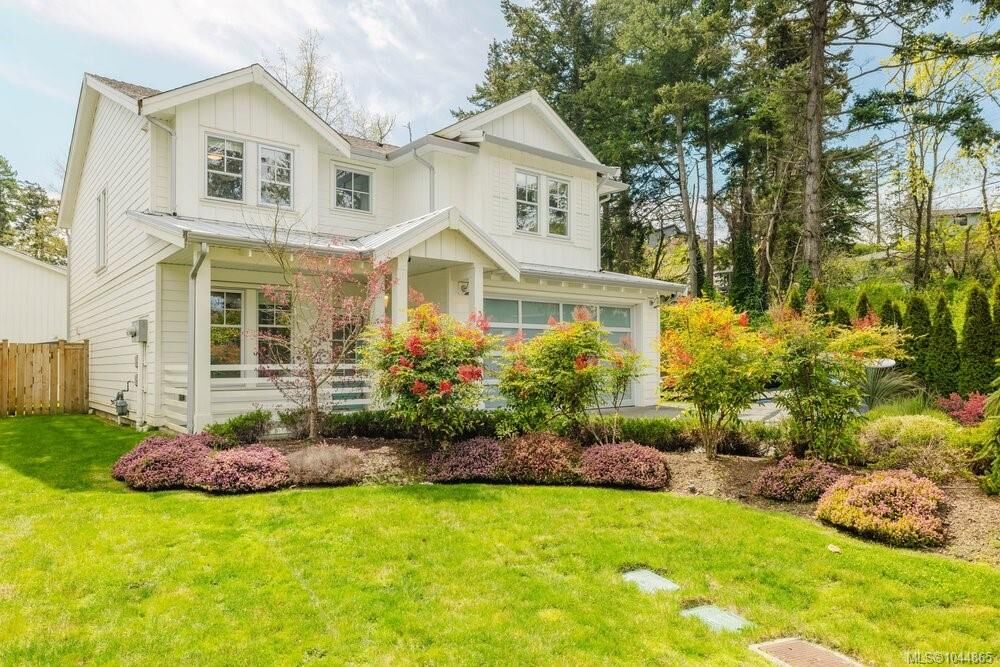 Property Photo: 30 Jedburgh Rd BC V9B 6N7