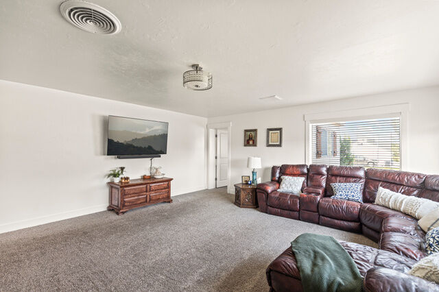 Property Photo:  254 E 300 S  UT 84634 