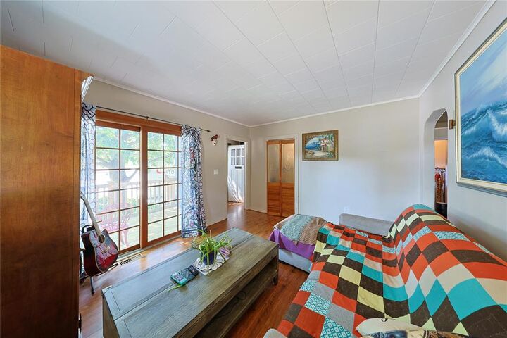 Property Photo: 304 Lorne Avenue ON N8A 3Z3