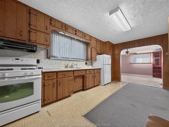 Property Photo:  86 Lamila Street  ON N0P 2K0 