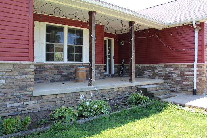 Property Photo: 5335 E State Route 296 OH 43009