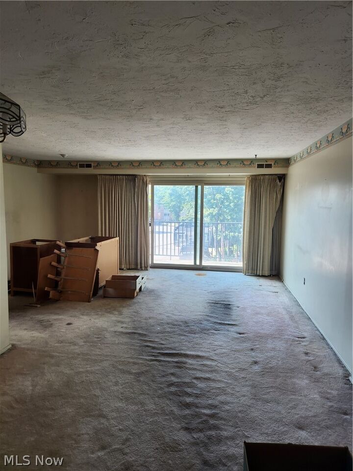 Property Photo: 15555 Hilliard Road 405 OH 44107
