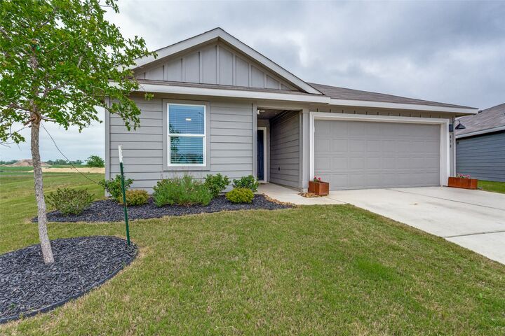 Property Photo: 438 Kayden Point TX 78130