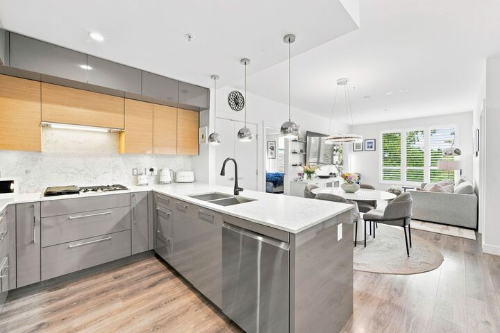 1327 Draycott Road 401 — photo 1
