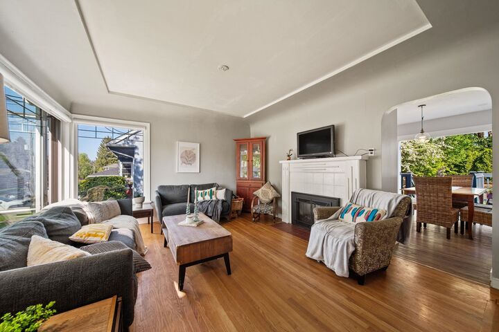 Property Photo:  306 Ninth Avenue  BC V3L 2A1 