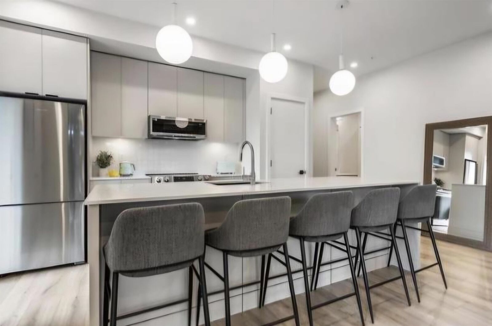 Property Photo: 45505 Campus Drive 210 BC V2R 6L2