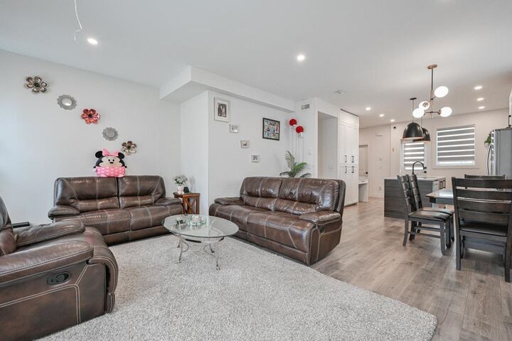 Property Photo: 27640 Lantern Avenue 23 BC V4X 0C3