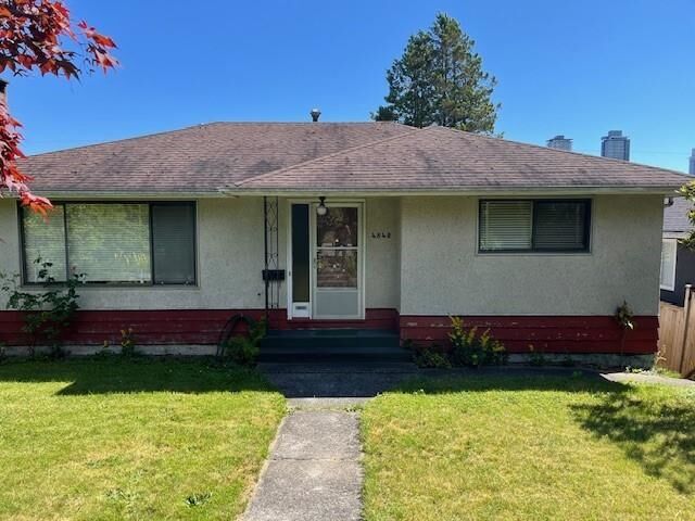 4840 Parker Street — photo 1