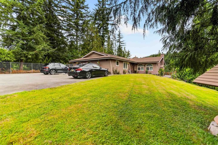 31663 Townshipline Avenue — photo 1