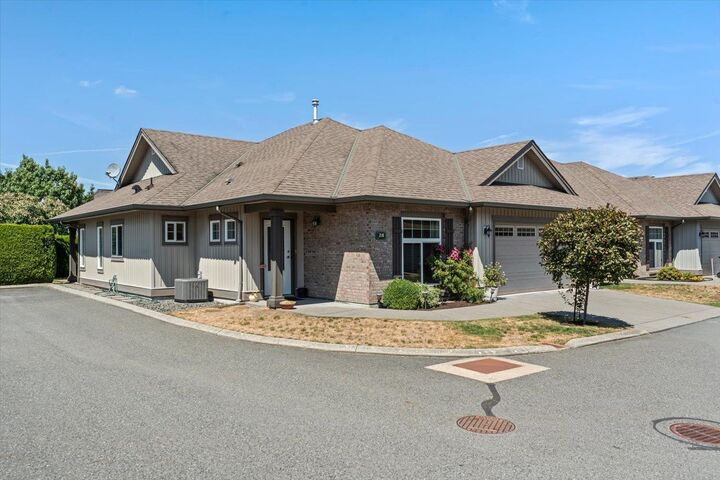 Property Photo: 45752 Stevenson Road 28 BC V2R 5Y6