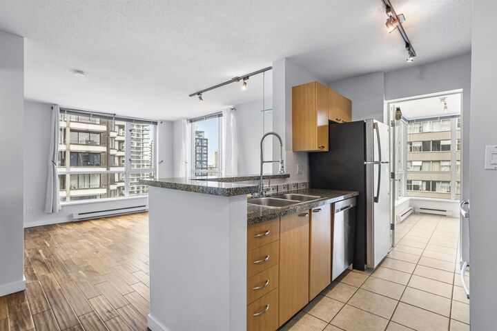 Property Photo: 1420 W Georgia Street 1506 BC V6G 3K4