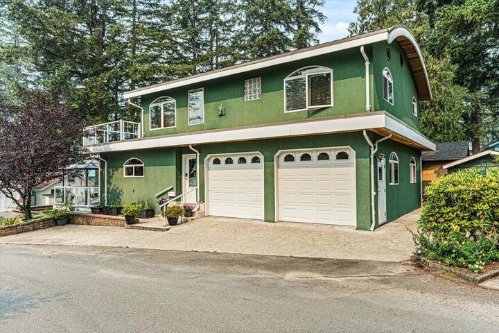 Property Photo: 267 First Avenue BC V2R 4Z4