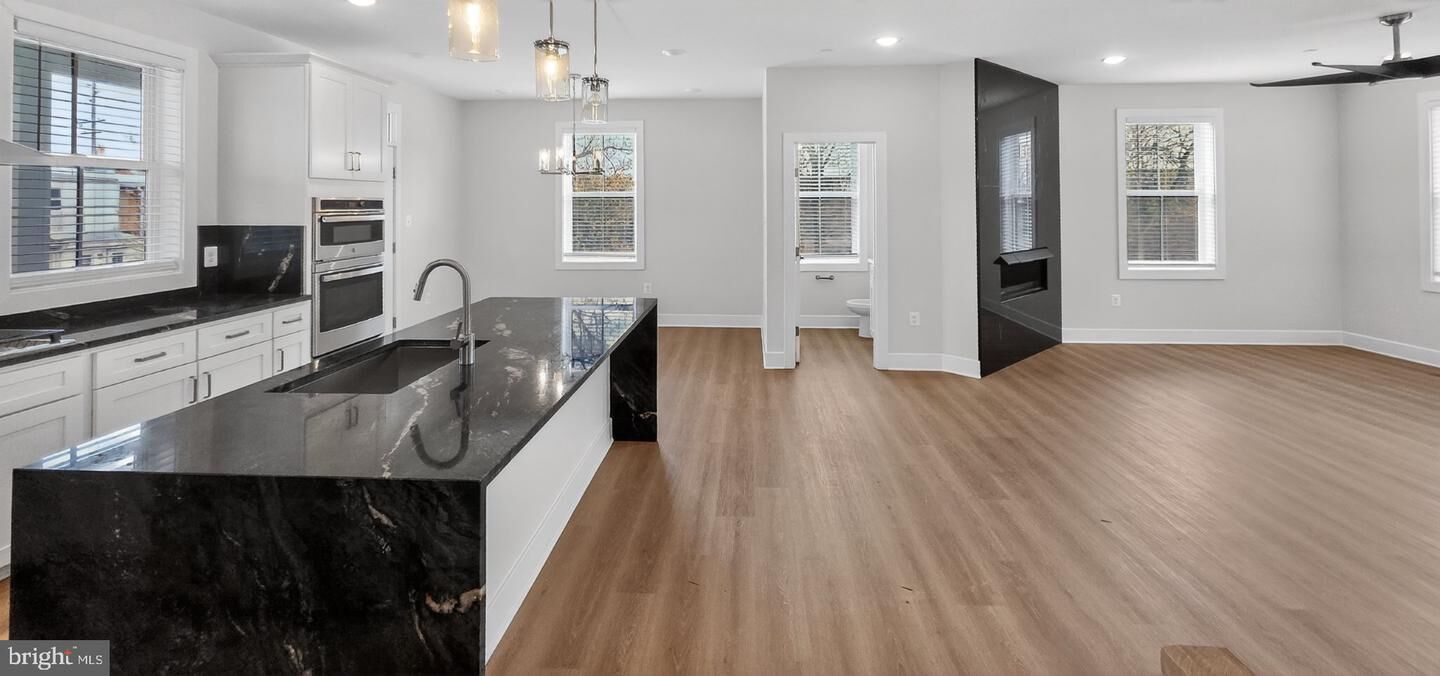 Property Photo: 426 Chapel Alley 8 MD 21701