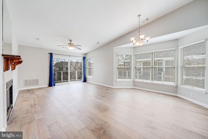 Property Photo: 20596 Cornstalk Terrace 302 VA 20147